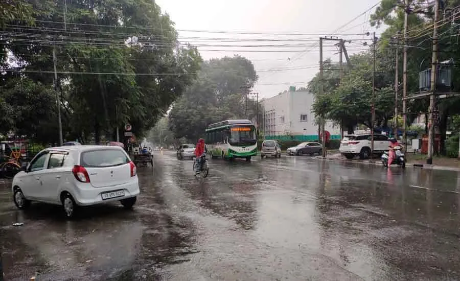 चंडीगढ़ में बारिश के बाद मौसम हुआ सुहावना