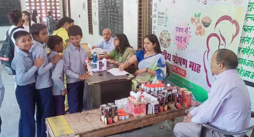 स्वस्थ रहना है तो इस मौसम में खाइये हरी सब्जियां, पालक, मेथी, बथुआ, चौलाई