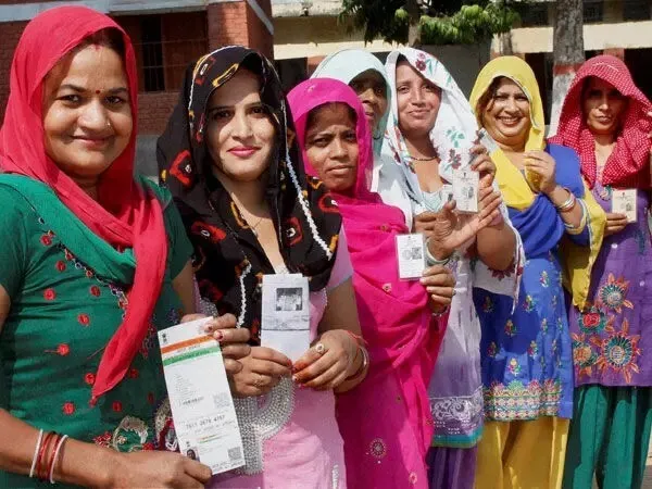 भिवानी जिला में 226 बूथों पर हुआ मतदान