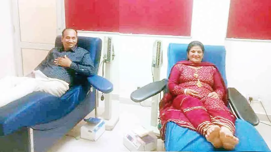 25वीं सालगिरह पर खूनदान कर खुशी मनाई