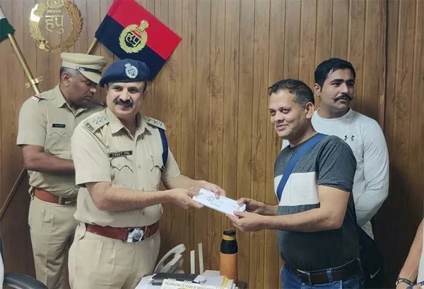 इस साल पुलिस ने एक करोड़ कीमत के मोबाइल ढूंढकर मालिकों को सौंपे