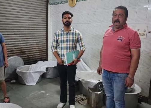 अबोहर: स्वास्थ्य विभाग की टीम ने मिठाईयों के भरे सैंपल