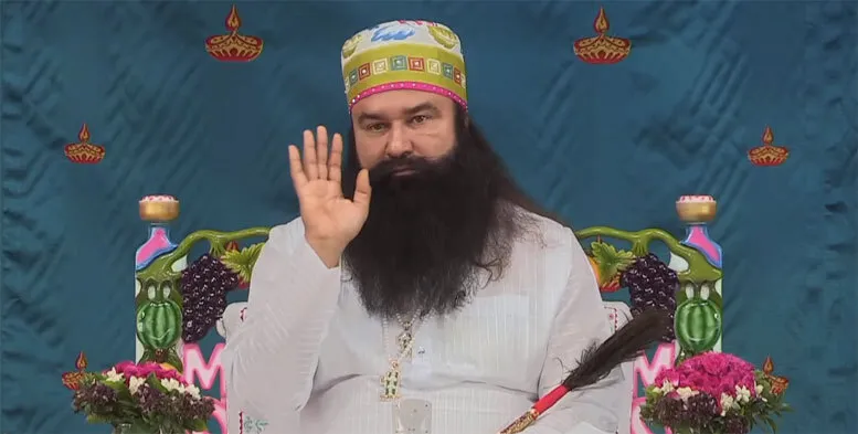 शाही पत्रों से खुशियाँ लुटा रहे पूज्य गुरु जी