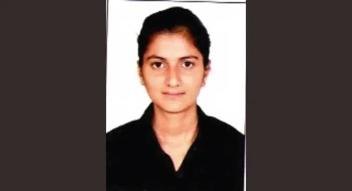 पूनम इन्सां बनी अधिवक्ता, रोशन किया गांव का नाम