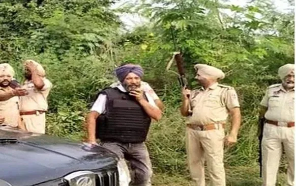Punjab Encounter: पुलिस, गैगस्टरों के बीच मुठभेड़, तीन बदमाशों को किया गिरफ्तार