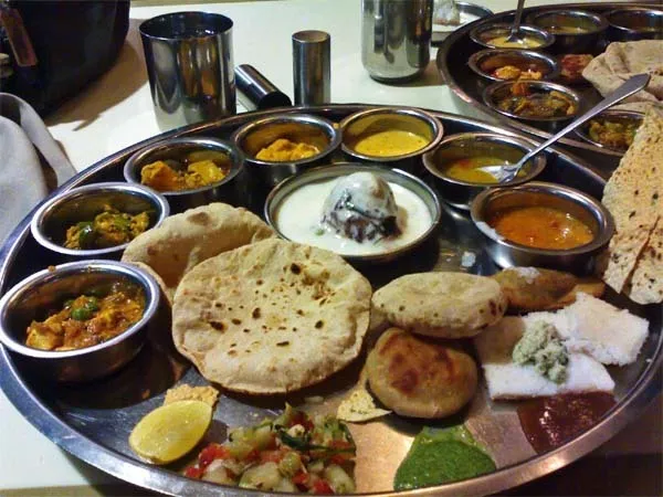 Ratnavali festival : हरियाणा के लजीज पकवानों के दीवाने हो गए कलाकार
