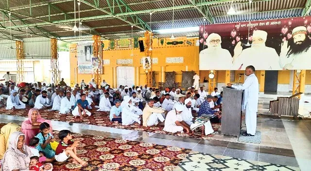 साध-संगत ने जरूरतमंदों की हर संभव सहायता करने का लिया प्रण