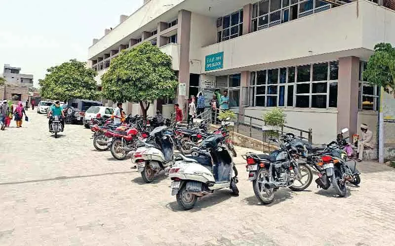 बेहोशी का डॉक्टर न होने से नहीं हो रहे ऑपरेशन