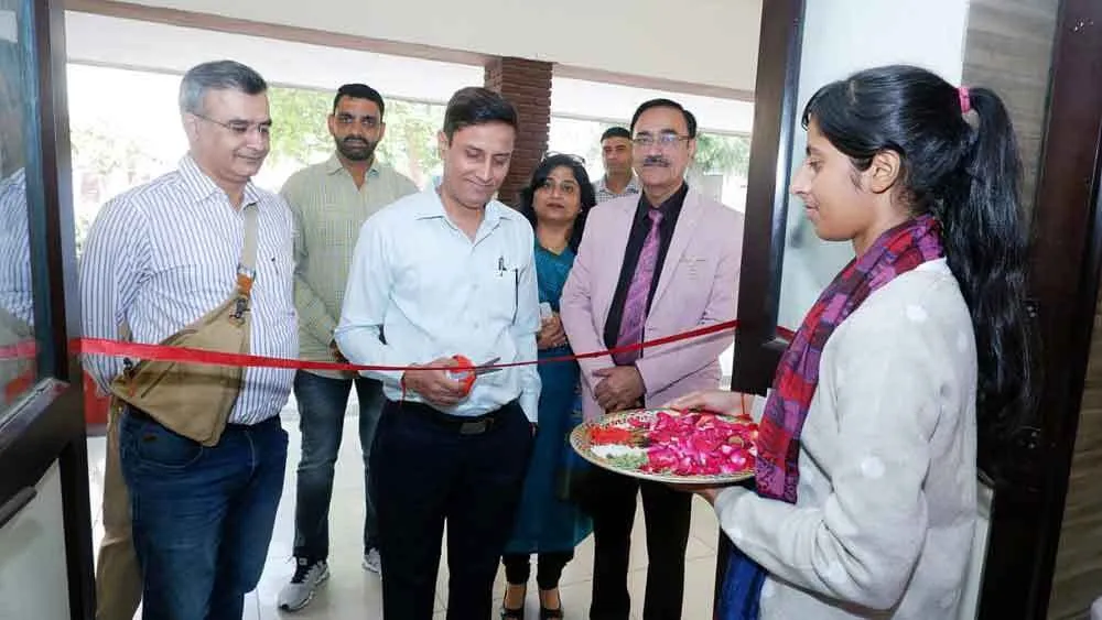 डीएन कॉलेज में शतरंज प्रतियोगिता का आयोजन