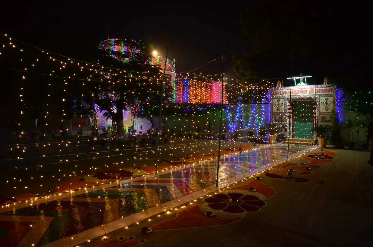 देखिये.. शाह मस्ताना जी धाम की मनमोहक झलकियां, जो छू लेंगी आपका दिल