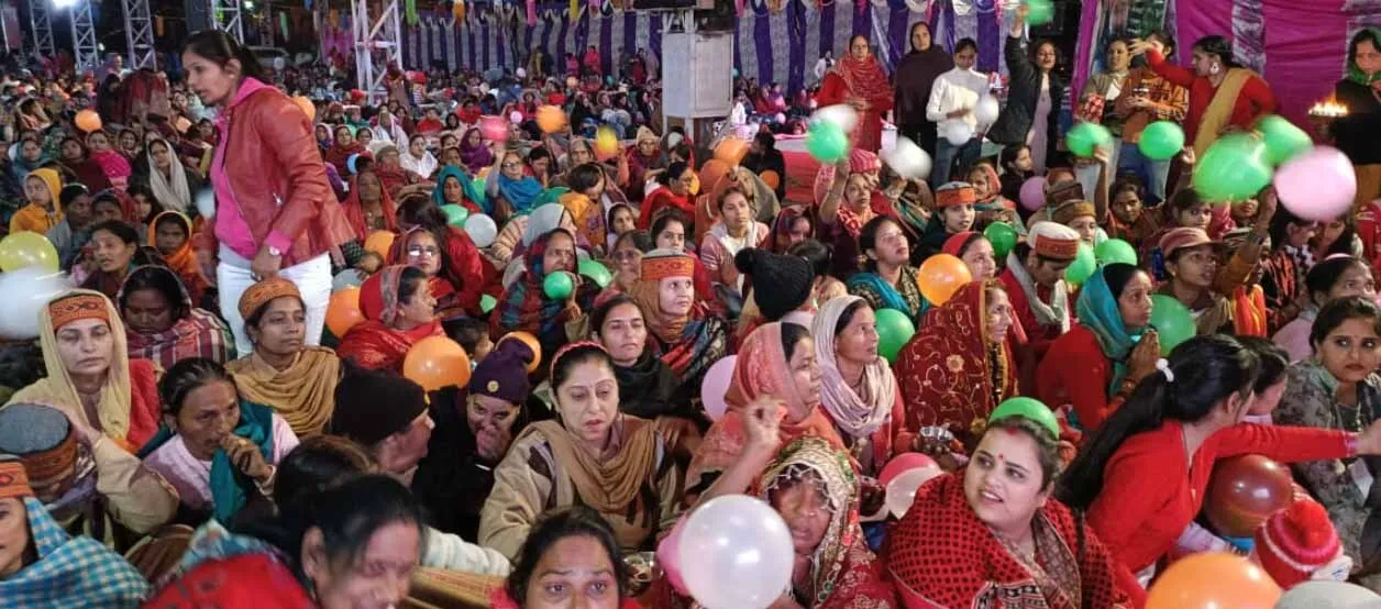 हिमाचल प्रदेश के चचियानगर आश्रम में लगी रौनकें, उमड़ा जनसैलाब