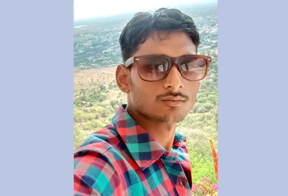 रुपए वापस लौटा ईमानदारी का दिया परिचय