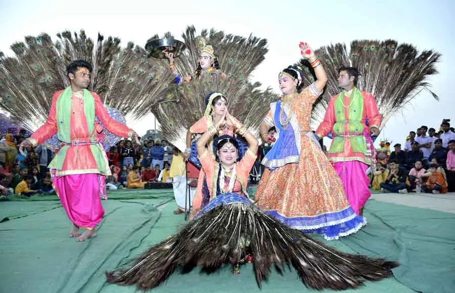 ब्रह्मसरोवर के घाटों पर नजर आया देश की लोक संस्कृति का महाकुंभ
