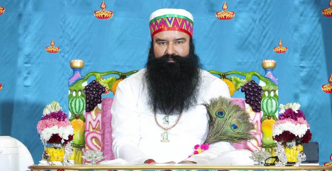 सोशल मीडिया पर Saint Dr. MSG का जलवा, Live आकर दिए दर्शन