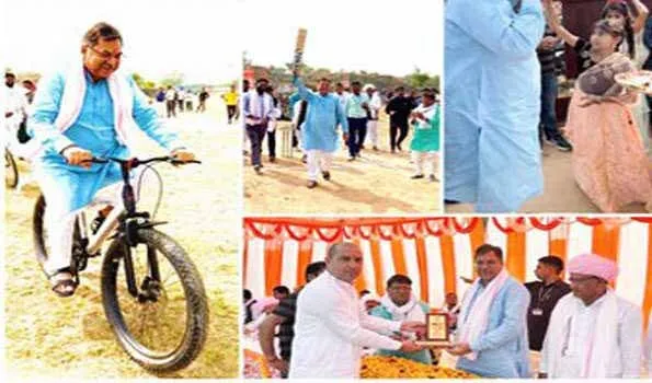 जयपुर: पूनियां ने साइकिल चलाकर युवाओं को स्वस्थ रहने का दिया संदेश