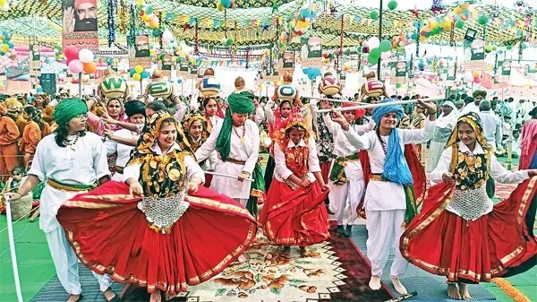 नृत्य और गीतों से दिखाई हरियाणवी संस्कृति की झलक | Online Gurukul