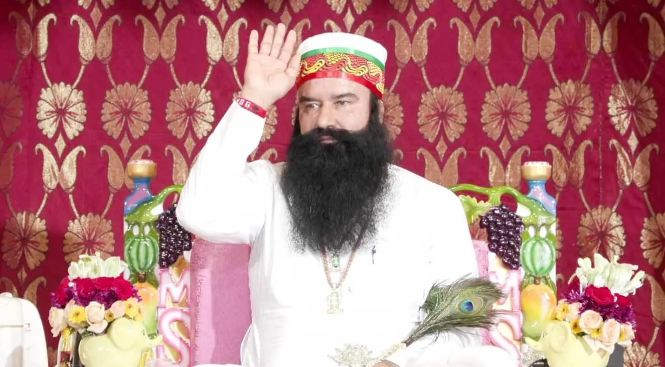 लो जी इन्तजार की घड़िया खत्म, Saint Dr. MSG आए LIVE, दर्शन कर निहाल हुई संगत