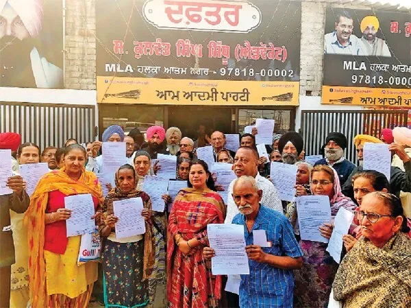 विधायक कुलवंत सिद्धू ने 100 से अधिक लाभपात्रियों को जारी की बुढ़ापा पैंशन