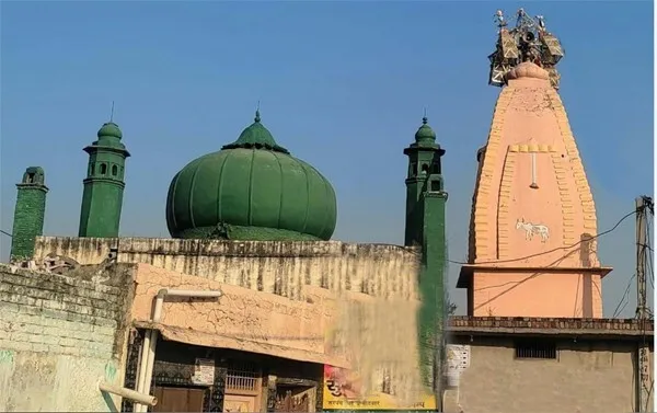 Taimurpur Village…जहां एक साथ बनें मंदिर-मस्जिद देते हैं एकता का संदेश