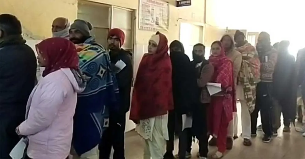 बदला मौसम तो बढ़े बुखार, खांसी और जुकाम के मरीज
