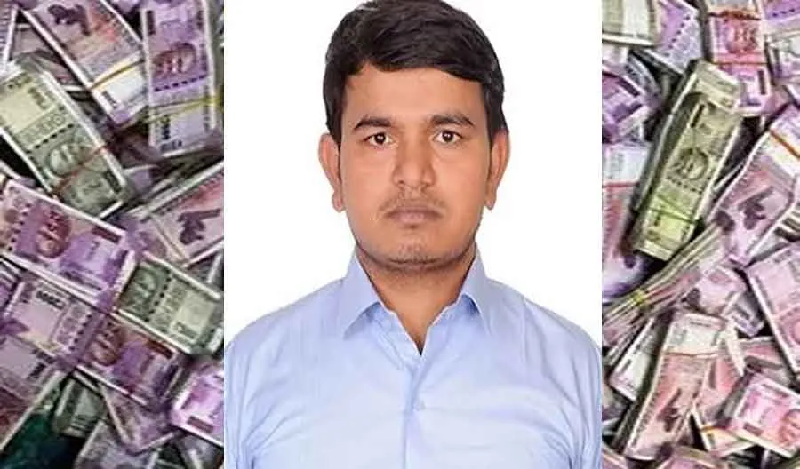 आगरा में कैश कंपनी का कर्मचारी 1.37 करोड़ की नगदी लेकर फरार