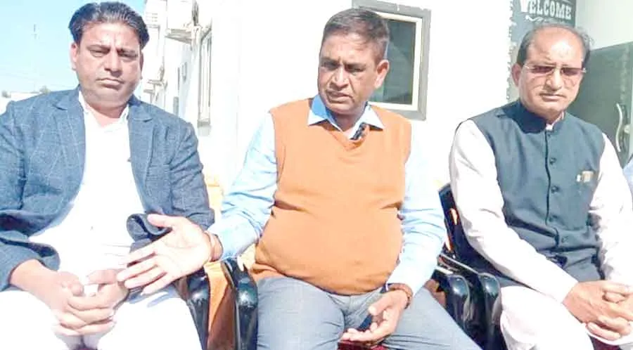 पिछड़ा वर्ग सम्मेलन में जुटी भारी भीड़, पुरानी पेंशन हो बहाल, 100-100 गज के प्लॉट मिले