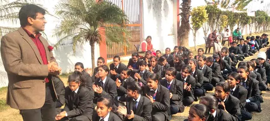 कामयाबी के लिए जज्बा भरे सीने में – डॉ रामकरण