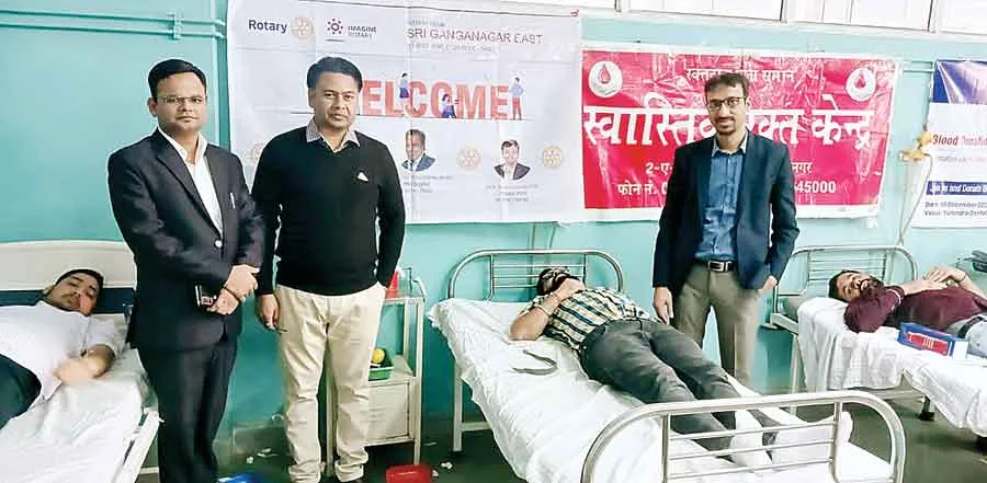 जरूरतमंद मरीजों को रक्त उपलब्ध करवाने के लिए लगाया रक्तदान शिविर