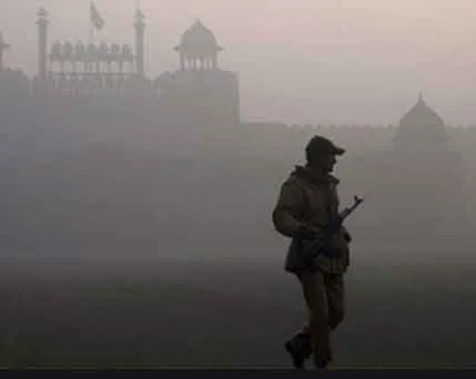 दिल्ली एनसीआर और उत्तर भारत में शीत लहर से ठिठुरन बढ़ी