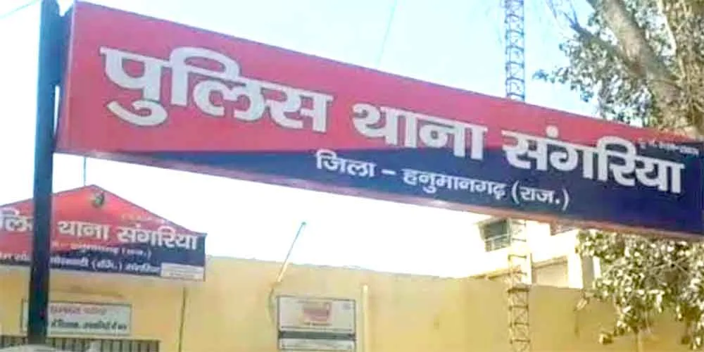 रिटायर्ड एएसपी की दुकान के निर्माण कार्यस्थल से शटरिंग का सामान चोरी