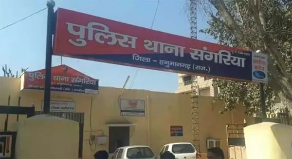 मिट्टी डलवाने के रुपए नहीं दिए तो पिता-पुत्रों ने मिलकर पीटा | Hanumangarh