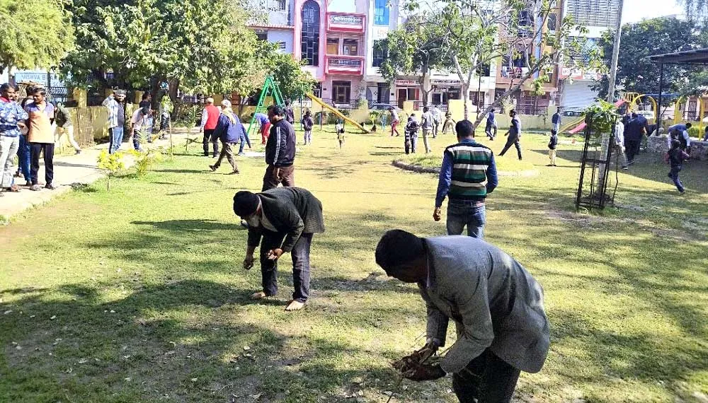 सेवादारों ने बदली पार्क की सूरत