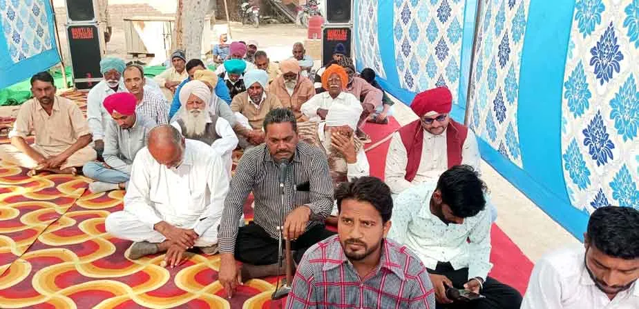 ब्लॉक स्तरीय नामचर्चा में कविराजों ने गाया गुरु यश