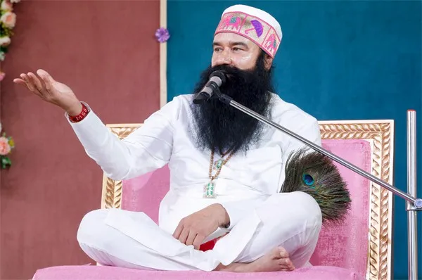 जब पूज्य गुरु जी के स्वागत में चला… बहारों फूल बरसाओ…