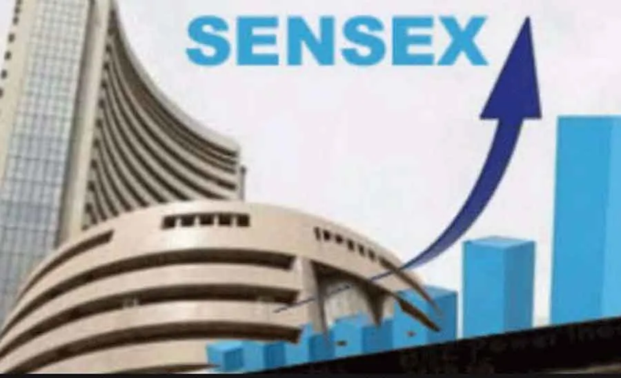 सेंसेक्स सप्ताह भर बाद 61 हजार अंक के पार
