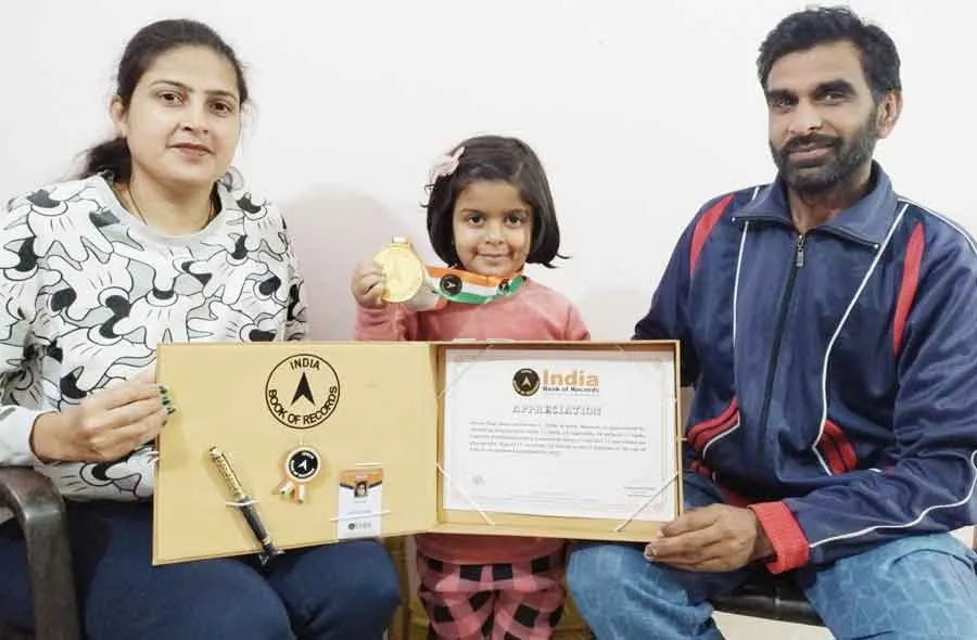 शाह सतनाम जी गर्ल्स स्कूल की 4 वर्षीय अनवीर कौर का नाम इंडिया बुक ऑफ रिकार्ड में दर्ज