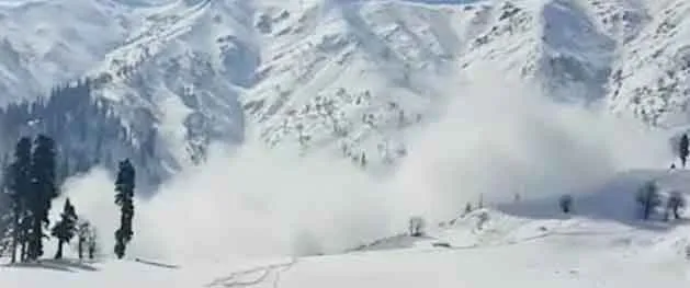 Avalanche in Kupwara