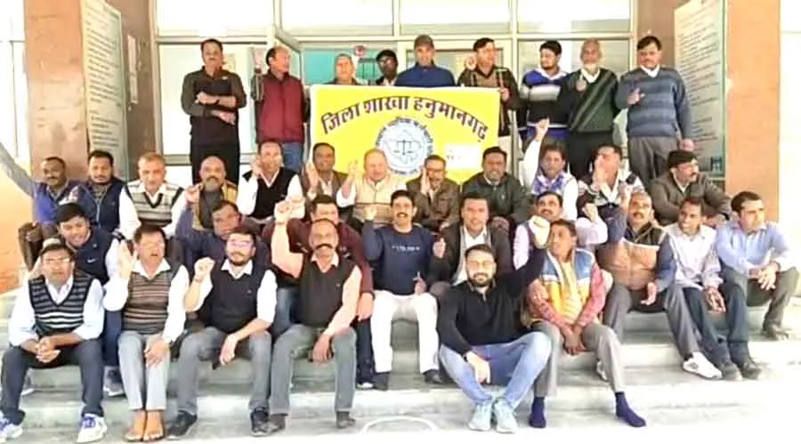 जयपुर में वार्ता का दौर जारी, 15वें दिन भी हड़ताल पर रहे न्यायिक कर्मचारी