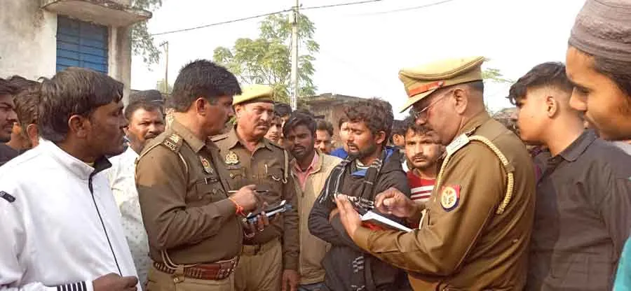 मायके में रह रही विवाहिता ने खेत में पेड़ से फांसी लगाकर की आत्महत्या