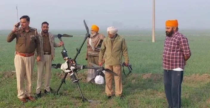 तरनतारन के खेतों में फिर मिला ड्रोन