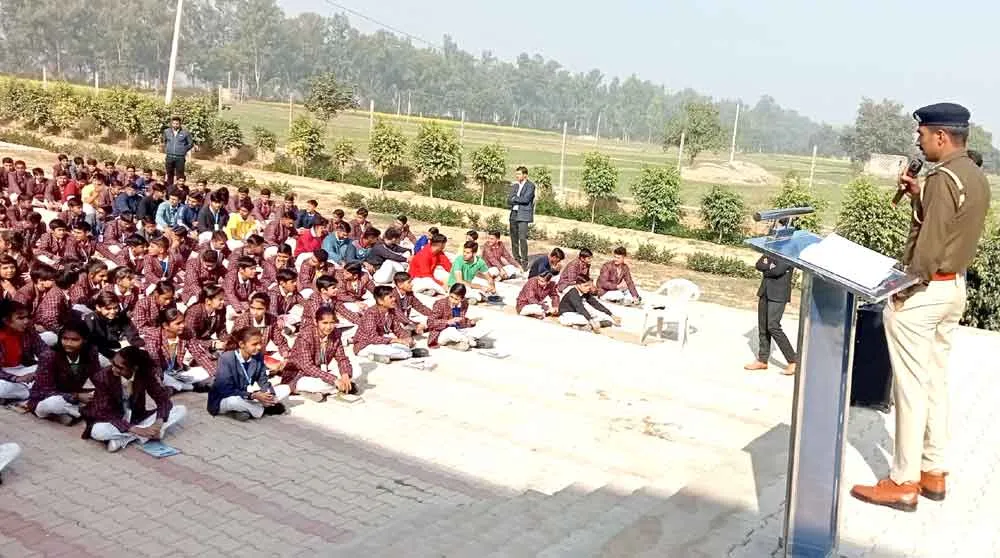 इंटरनेट के युग में हमे साइबर धोखाधड़ी के प्रति सजग रहना चाहिए – अमित कुंडू