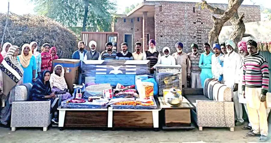दारेवाला की साध-संगत ने बेटी की शादी में दिया आर्थिक सहयोग