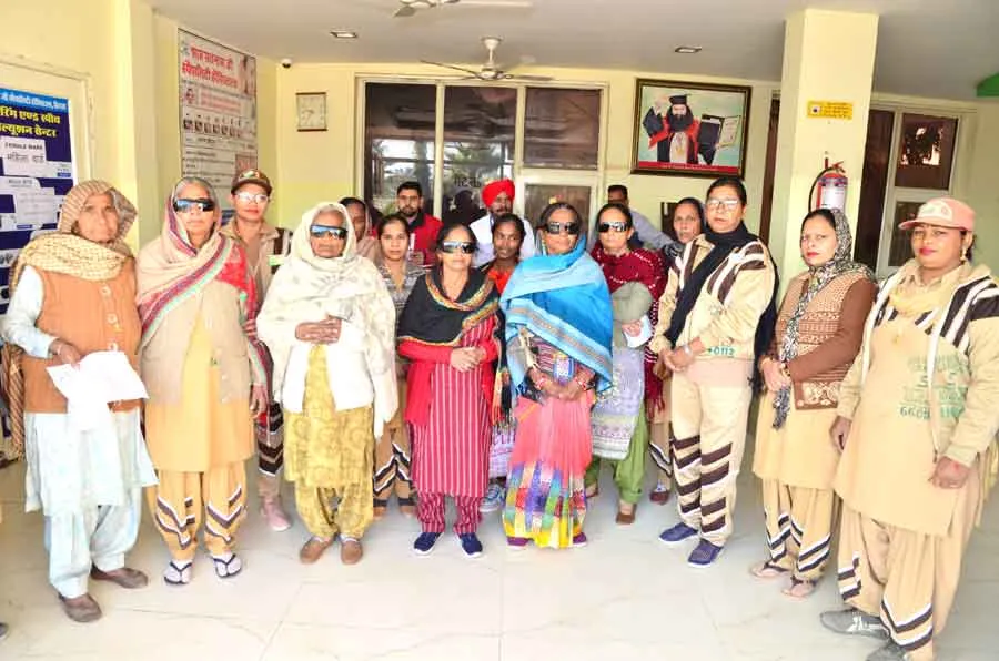 गरीब, असहाय व जरूरतमंद लोगों के लिए वरदान बना 31वां याद-ए-मुर्शिद फ्री आई कैंप