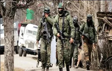 ड्यूटी के दौरान तीन सैनिक शहीद