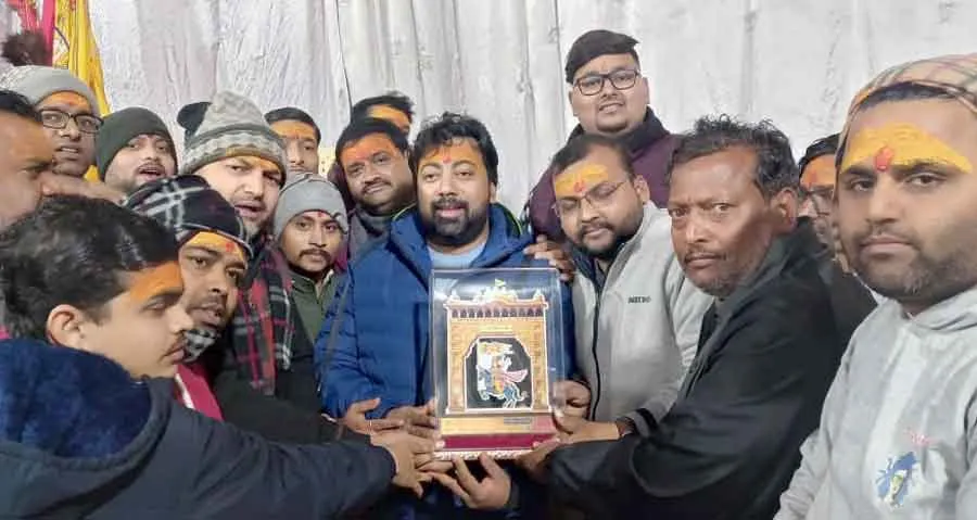 खाटू श्याम यात्रा का भव्य पुष्प वर्षा कर किया गया स्वागत