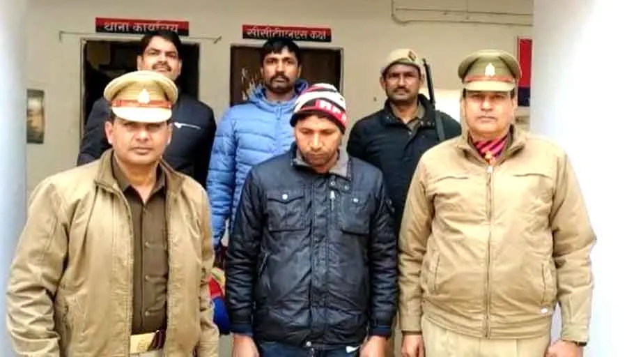 कमिश्नरेट गाजियाबाद पुलिस ने 25-25 हजार के दो ईनामी बदमाश पकड़ें