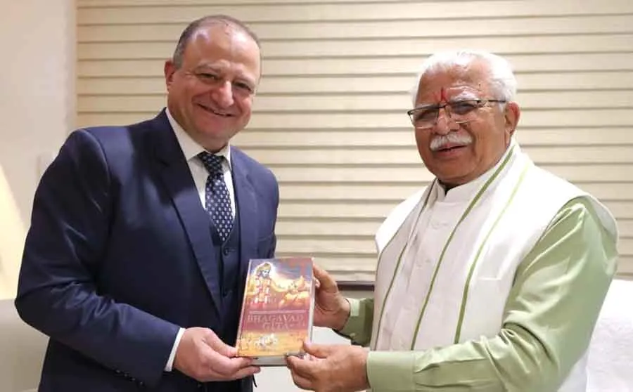 मुख्यमंत्री मनोहर लाल से जॉर्जिया के राजदूत अर्चिल की गुरुग्राम में मुलाकात
