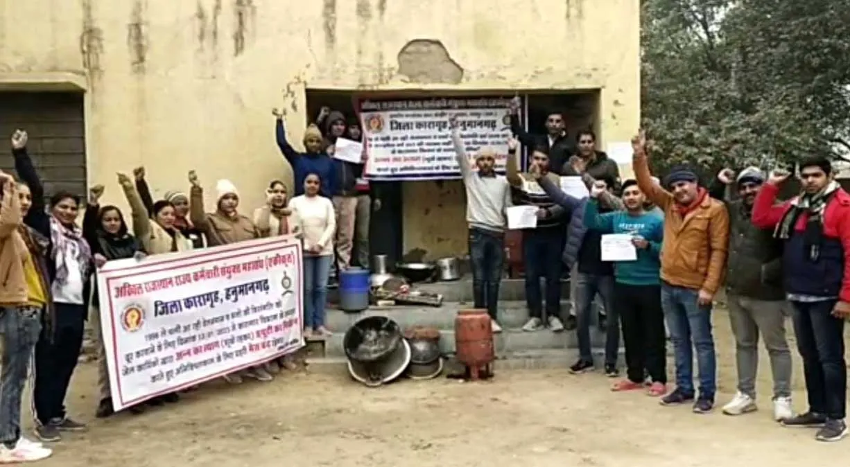 जेलों में गूंजे विरोध के स्वर