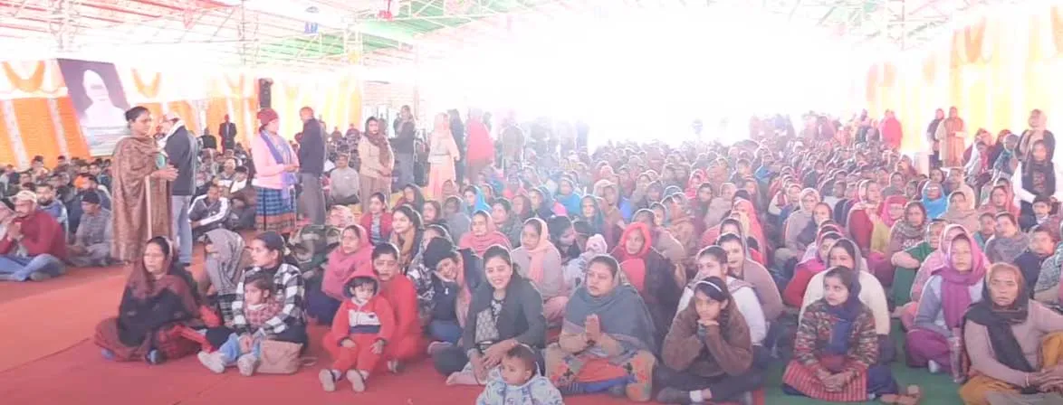 LIVE: बेहद खूबसूरत आश्रम चचिया नगरी में सजी रूहानी महफ़िल
