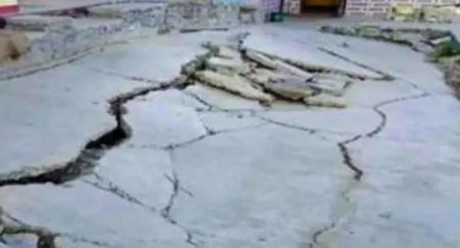 जोशीमठ: प्रभावितों के समर्थन में जुटी भीड़ का सरकार के विरोध में प्रदर्शन